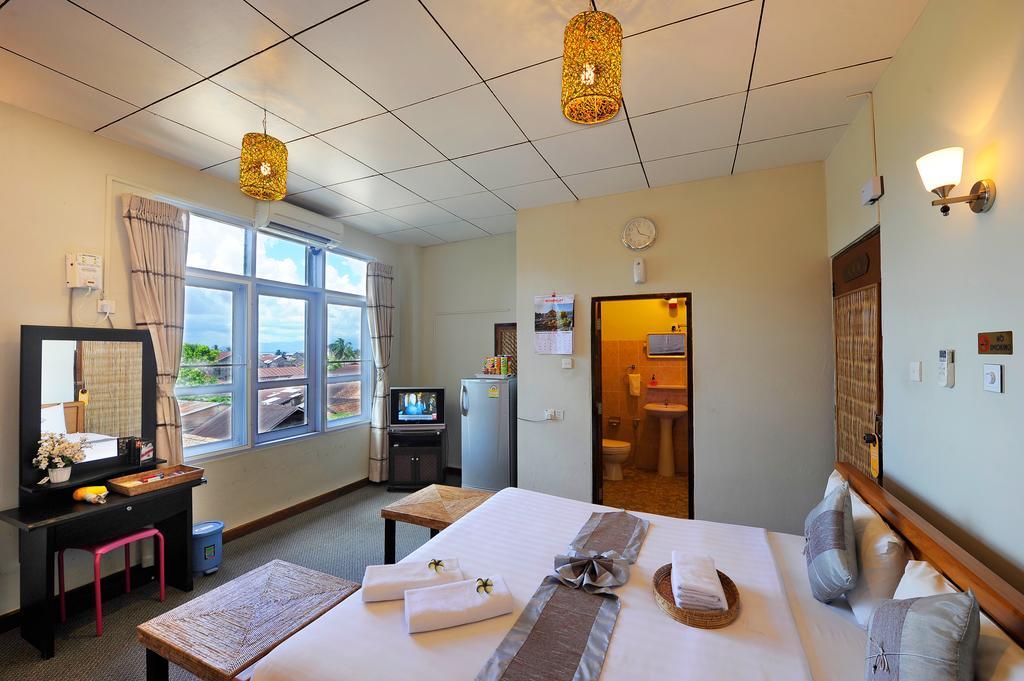 Cinderella Hotel Mawlamyine Cameră foto