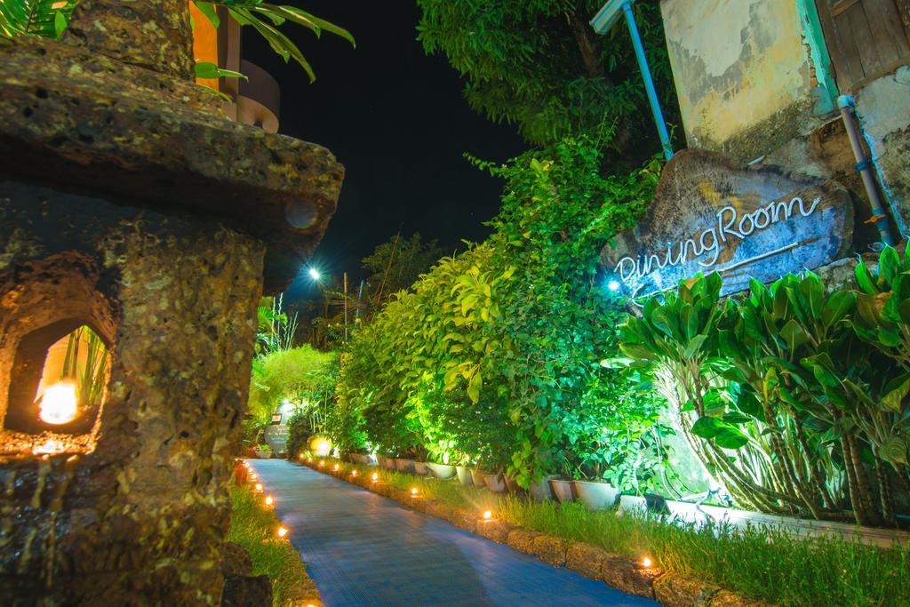 Cinderella Hotel Mawlamyine Exterior foto